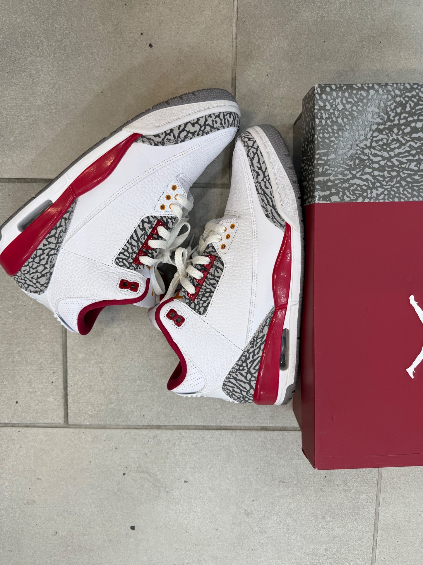 Jordan 3 Retro Cardinal Red Size 11 (Pre-Owned)
