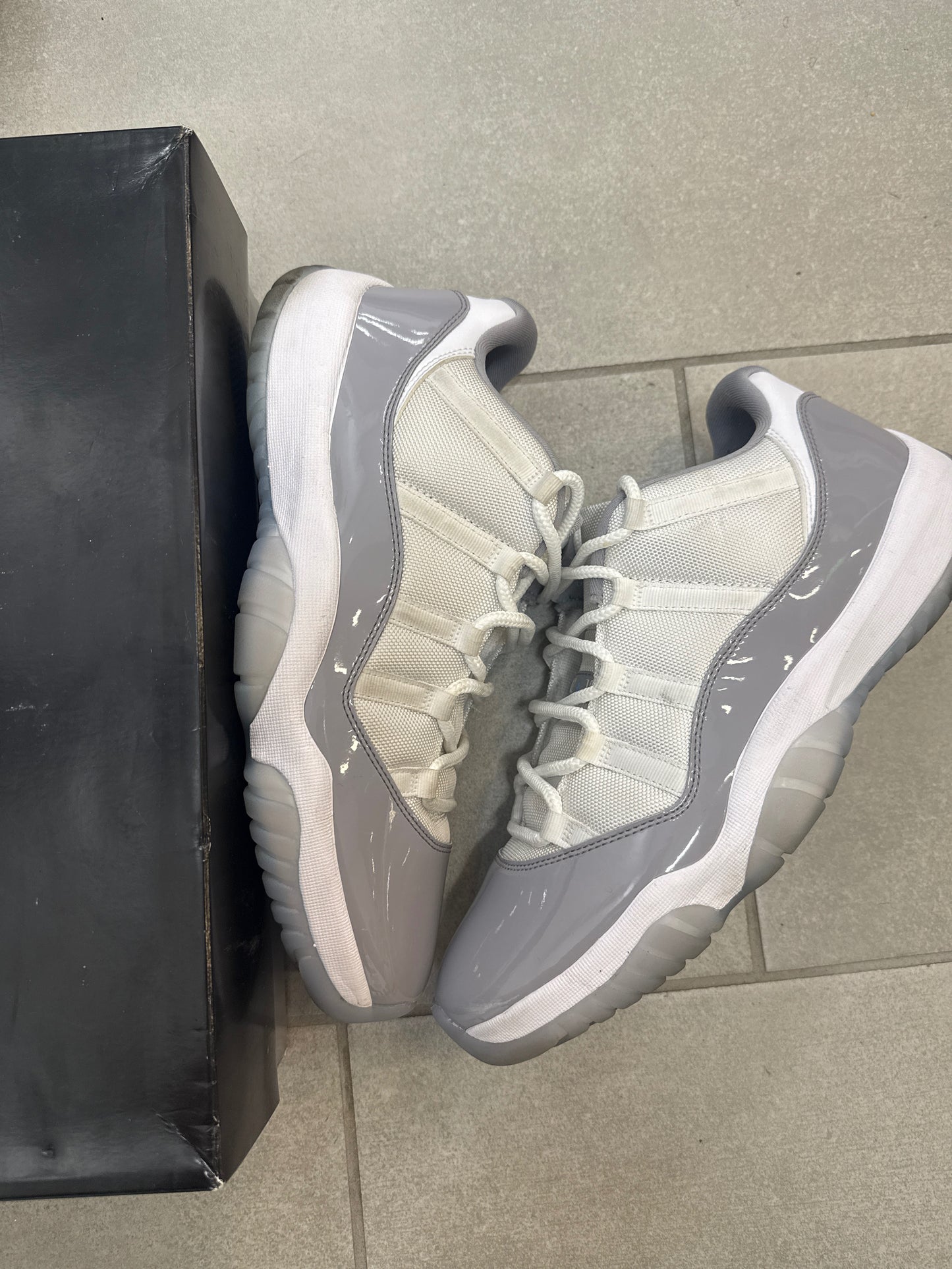 Nike Jordan 11 Retro Low Cement Grey Size 13 (Pre-Owned)