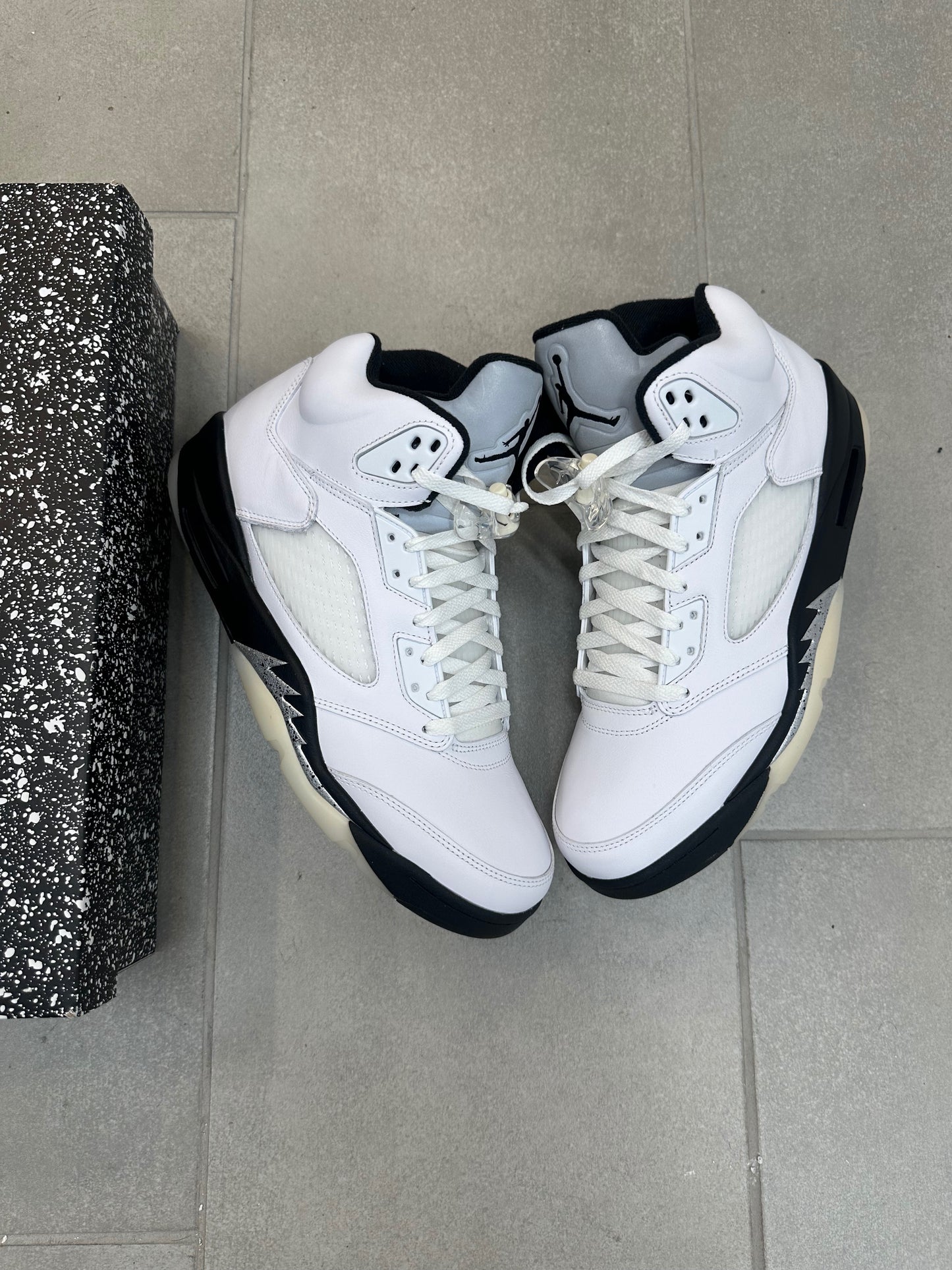 Jordan 5 Retro Reverse Metallic Size 12.5 (Pre-Owned)