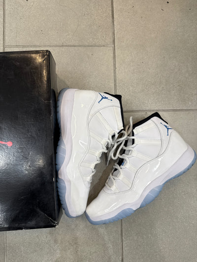 Jordan 11 Retro Legend Blue (2024) Size 11 (Pre-Owned)