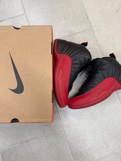 Jordan 12 Retro Flu Game Size 11 (Pre-Owned)