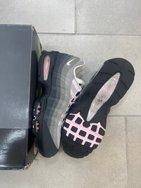 Air Max 95 OG Big Bubble Pink Foam (W) Size 15.5(W) (Pre-Owned)