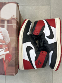 Jordan 1 Retro High OG Size 11 (Pre-Owned)