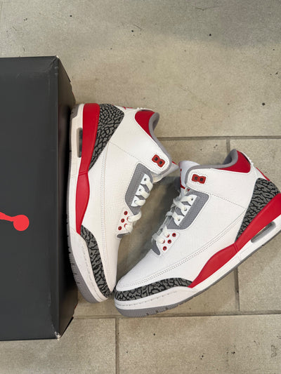 Jordan 3 Retro Fire Red Size 11 (Pre-Owned)