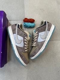 SB Dunk Low Big Money Savings Size 10 (Pre-Owned)