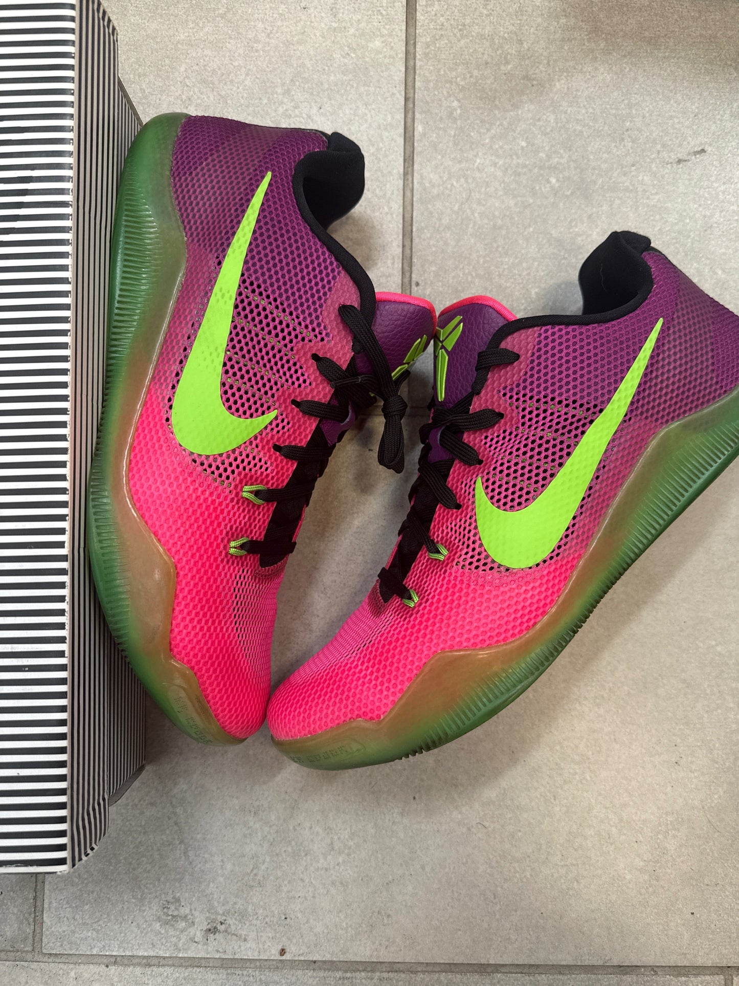 Nike Nike Kobe 11 EM Low Size 12 (Pre-Owned)