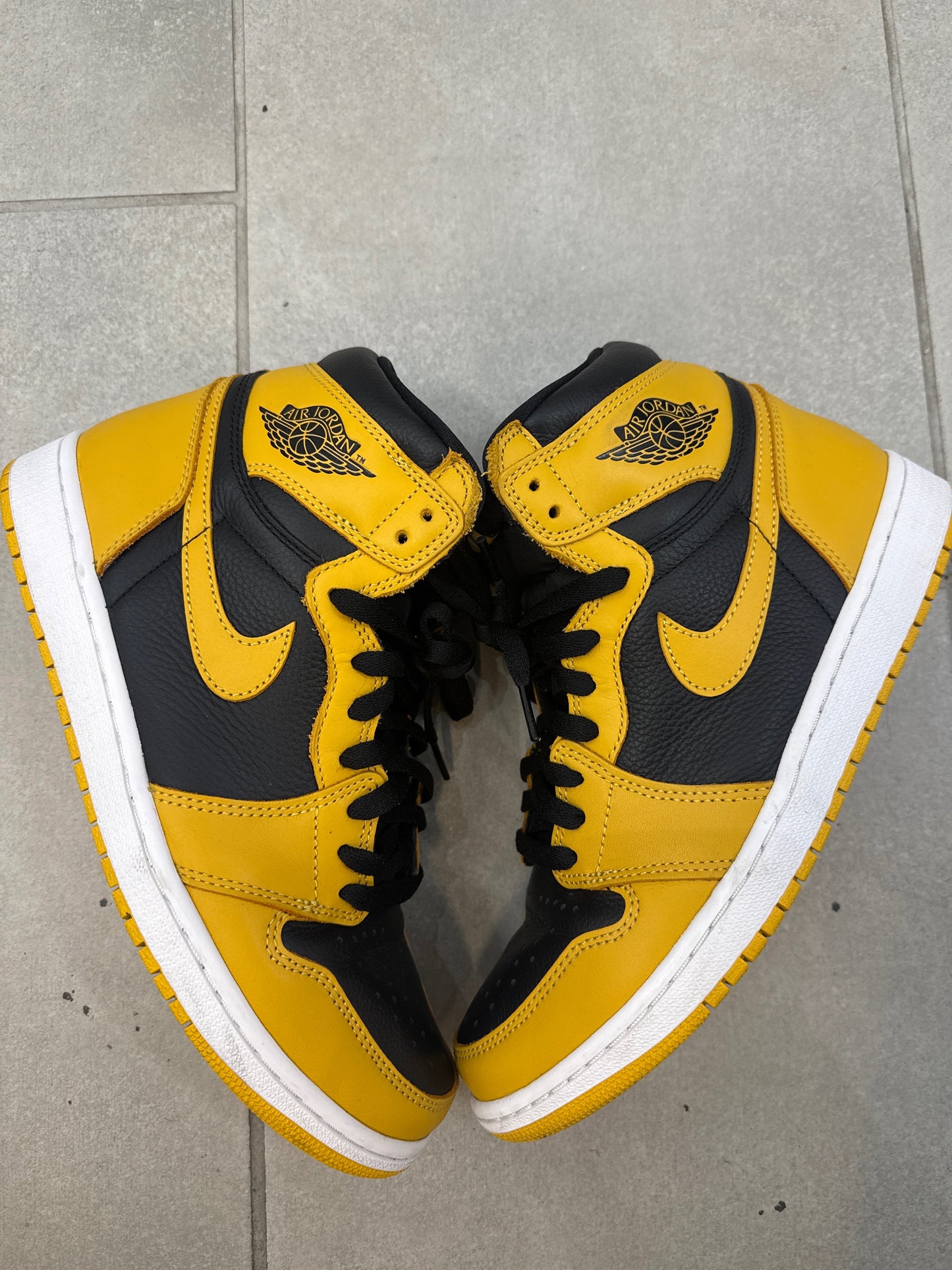 Jordan 1 Retro High Pollen Size 9.5 (Pre-Owned)
