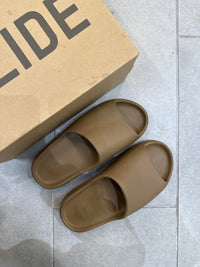adidas Yeezy Slide Core Size 12 (Pre-Owned)