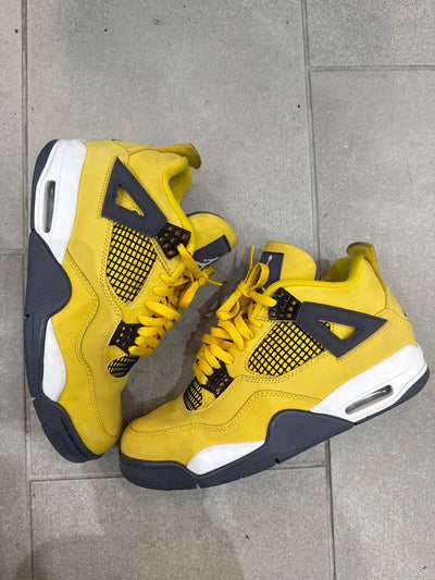Jordan 4 Retro Lightning (2021) Size 9.5 (Pre-Owned)