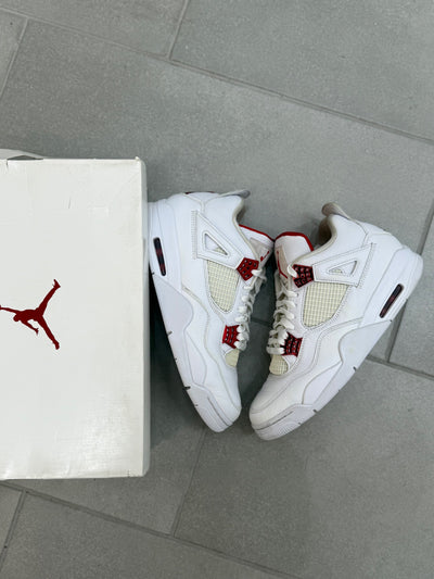 Jordan 4 Retro Metallic Red Size 10.5 (Pre-Owned)