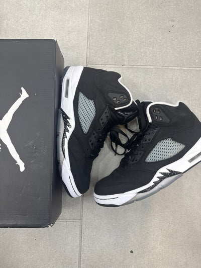 Jordan 5 Retro Moonlight Size 8 (Pre-Owned)