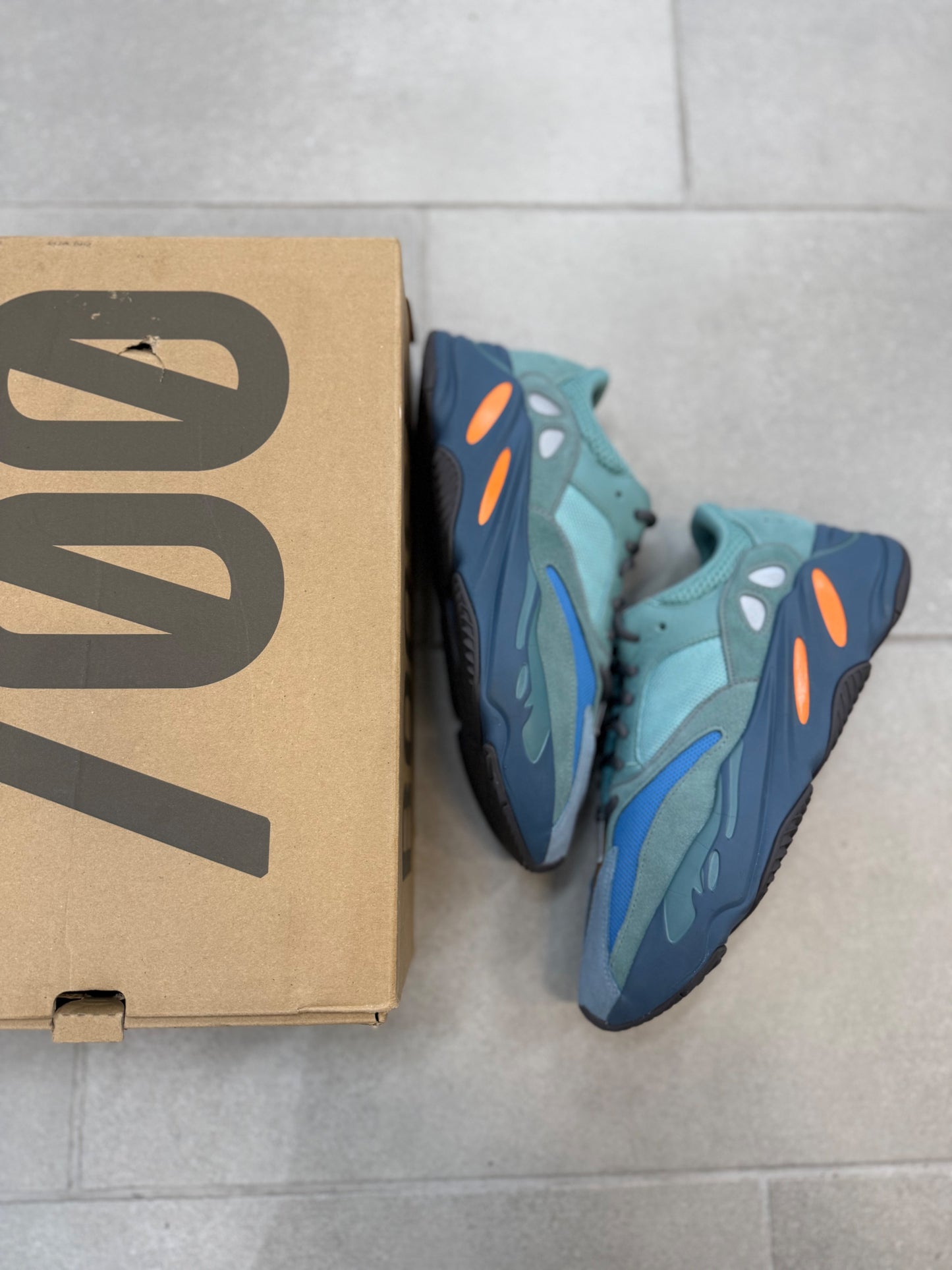 Adidas adidas Yeezy Boost 700 Faded Azure Size 11 (Pre-Owned)
