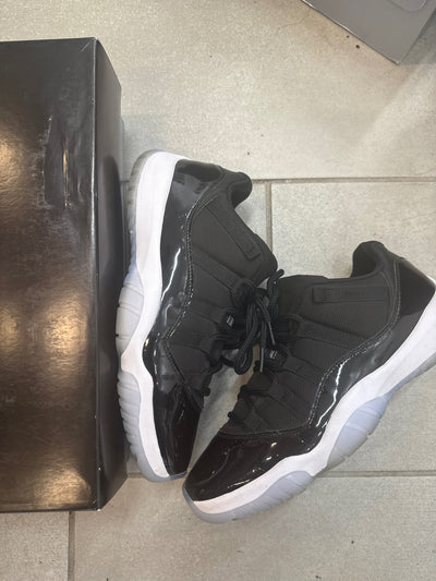 Jordan 11 Retro Low Space Jam Size 10 (Pre-Owned)