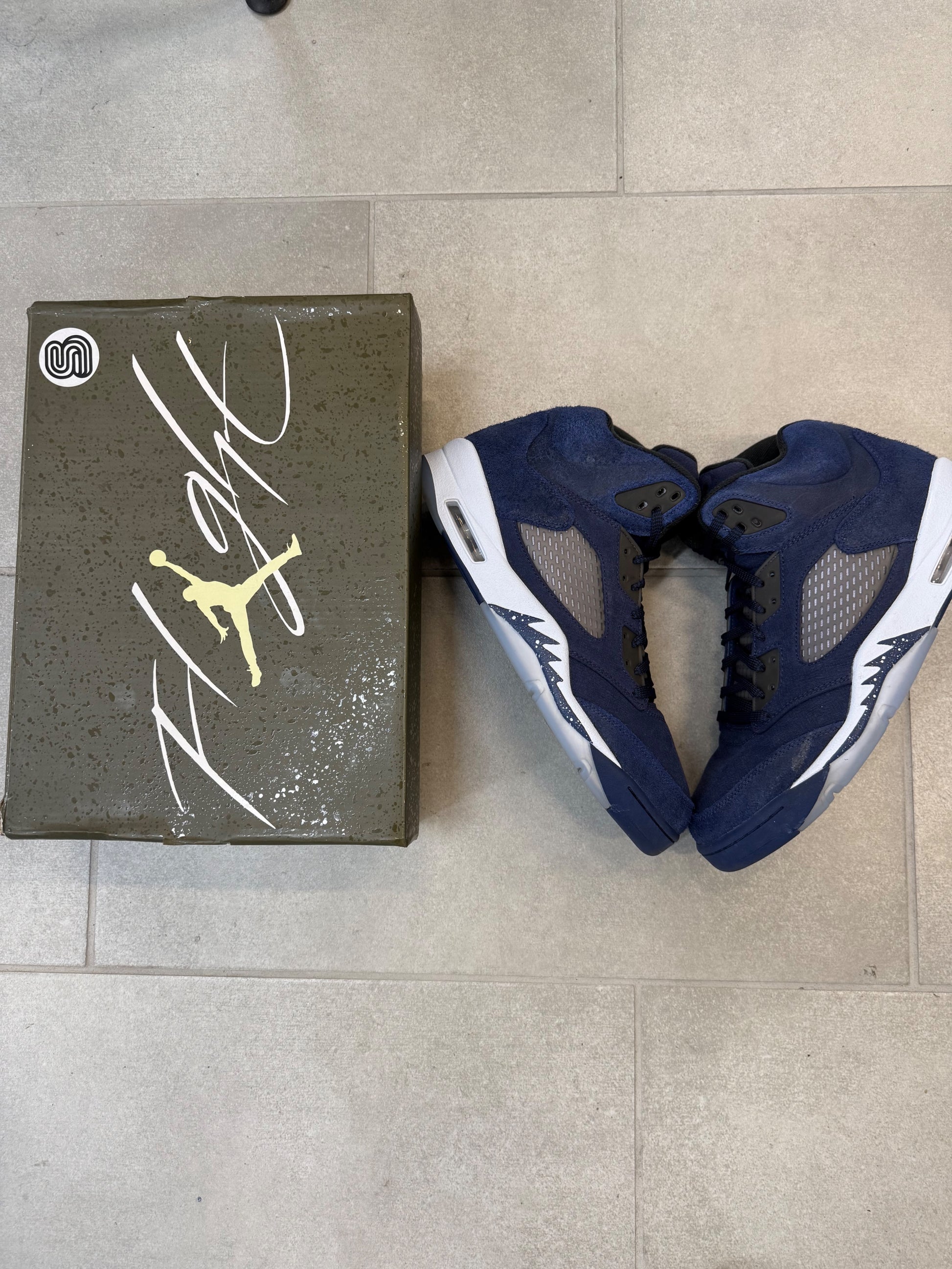 Jordan 5 Retro Georgetown Size 13 (Pre-Owned)