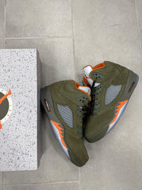 Jordan 5 Retro Olive (2024) Size 13 (Pre-Owned)