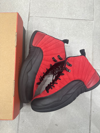 Jordan 12 Retro Reverse Flu Size 8 (Pre-Owned)