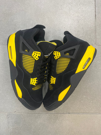 Jordan 4 Retro Thunder Size 11.5 (Pre-Owned)