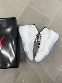 Jordan 11 Retro Legend Blue (2024) Size 13 (Pre-Owned)