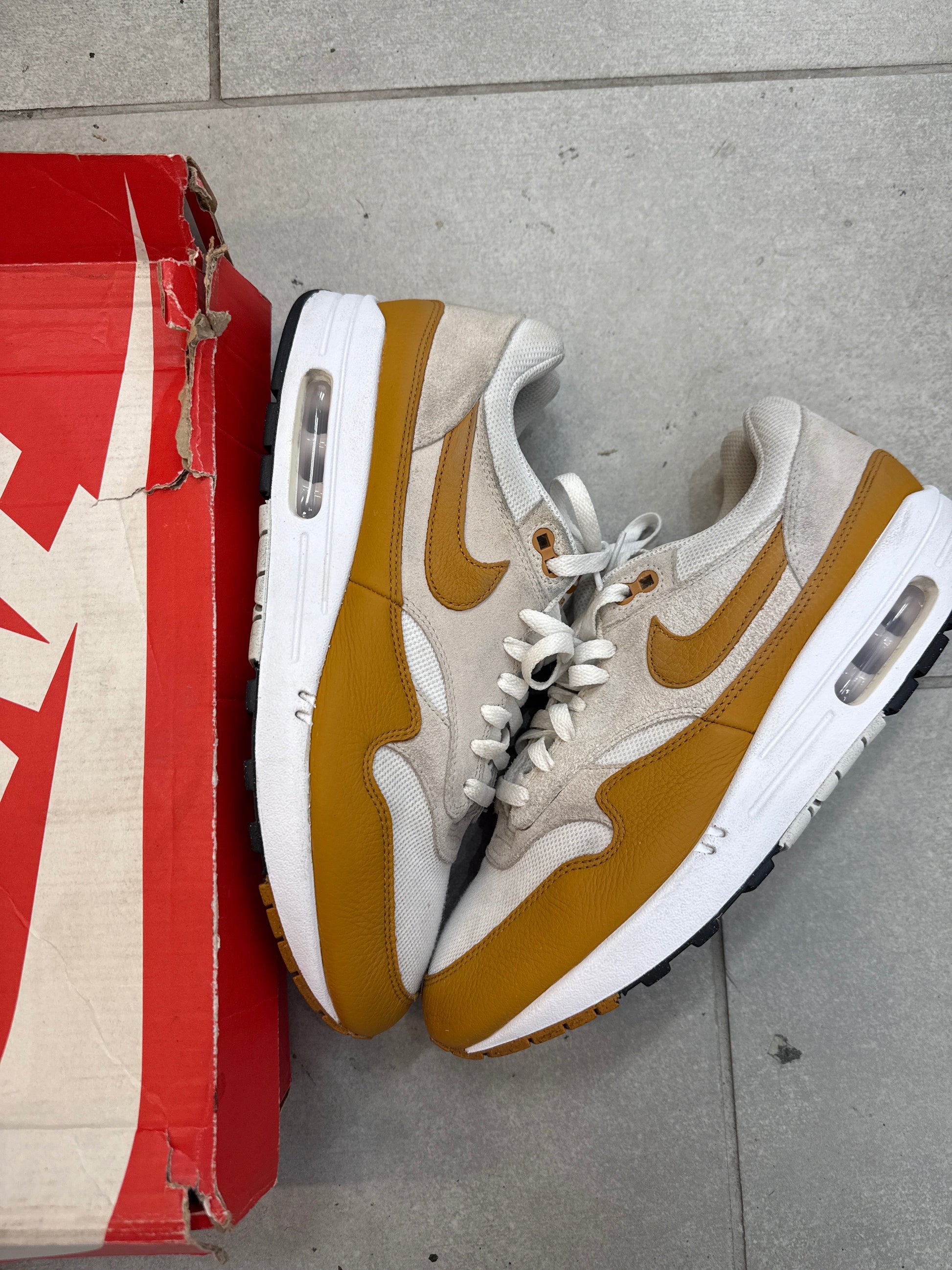 Nike Nike Air Max 1 Bronze Size 11 (Pre-Owned)