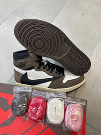 Jordan 1 Retro High OG SP Travis Scott Mocha Size 11 (Pre-Owned)