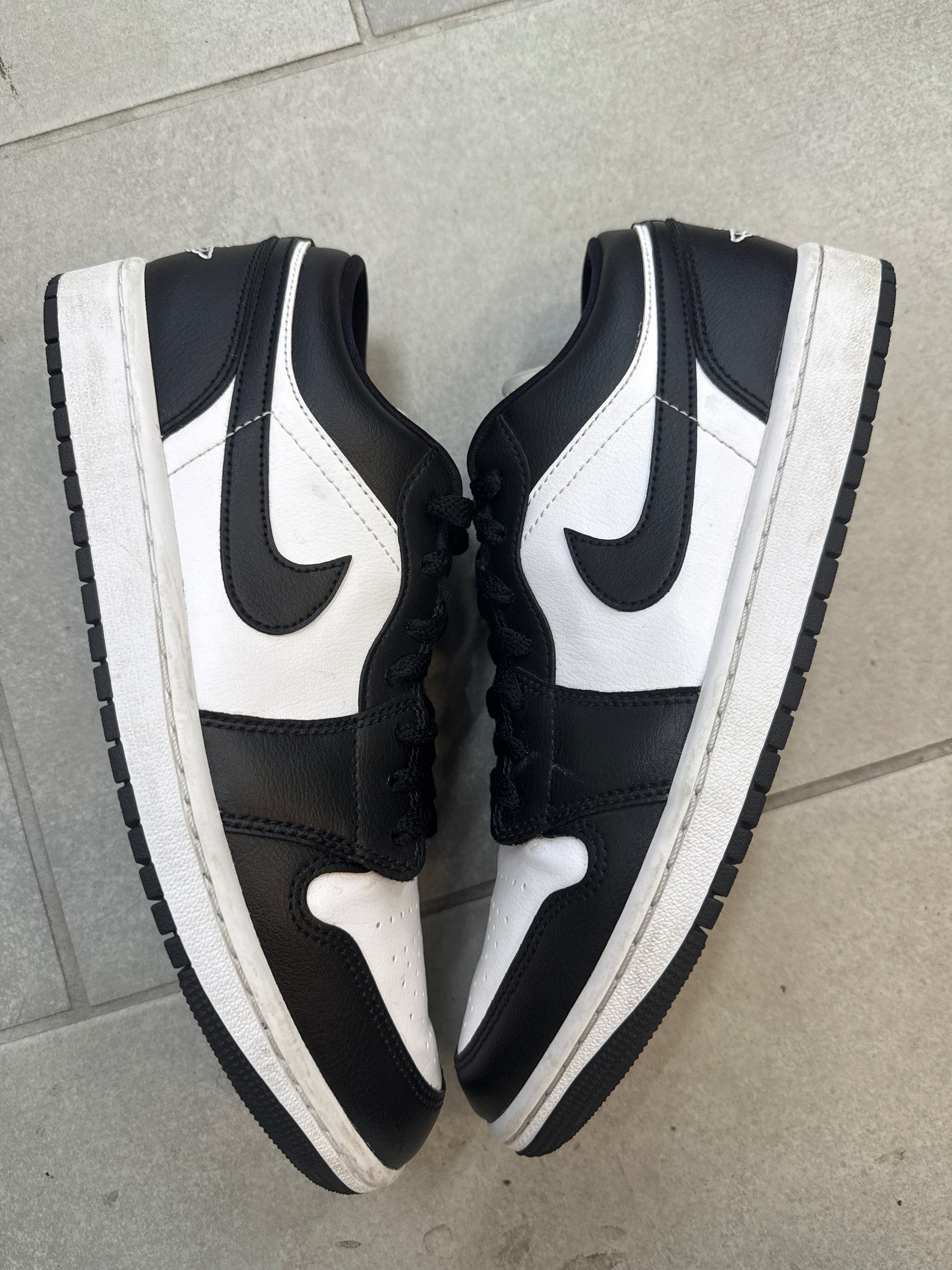 Jordan 1 Low Panda Size 9W (Pre-Owned)