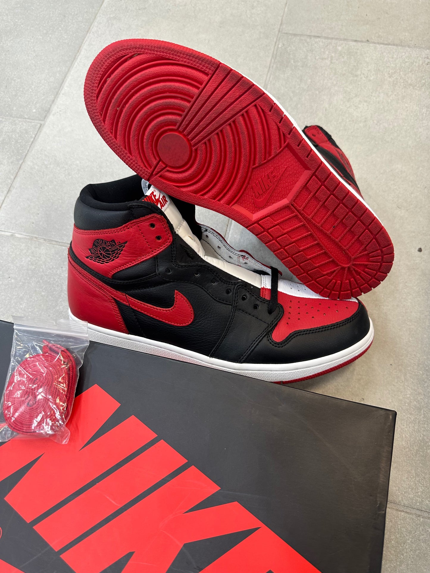 Jordan 1 Retro High Homage To Home (Non Numbered) Size 11.5 (Pre-Owned)