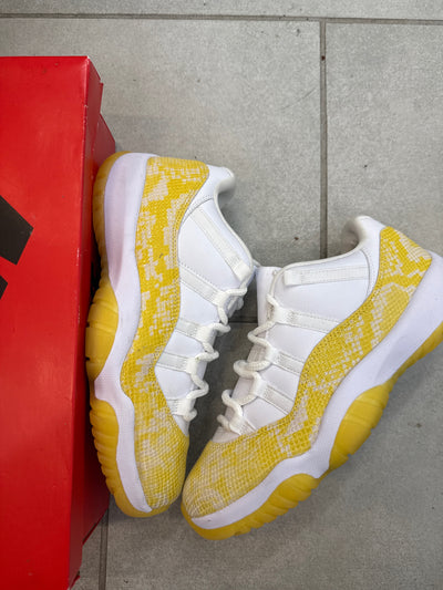 Jordan 11 Retro Low Yellow Snakeskin Size 10W (Pre-Owned)